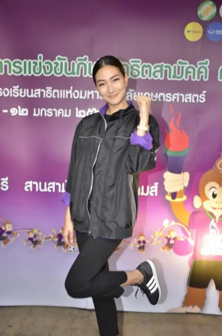 “แพนเค้ก” ควง “ณัฏฐ์” ศิษย์เก่าสาธิตเกษตรฯ ร่วมพิธีเปิดกีฬาสาธิตสามัคคี ครั้งที่ 41 นนทรีเกมส์