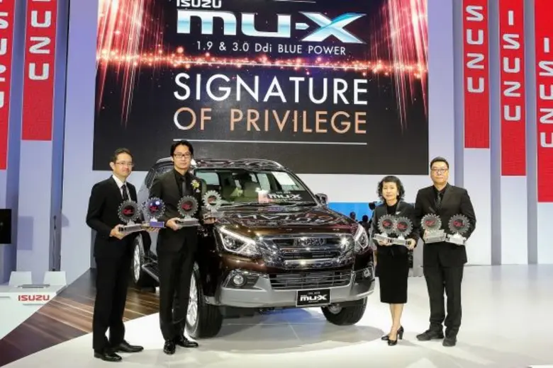 อีซูซุส่งรถใหม่ “The New Isuzu MU-X” และ “อีซูซุดีแมคซ์ ไฮแลนเดอร์ รุ่น Limited” นำทัพลุยงานมอเตอร์โชว์ ครั้งที่ 38