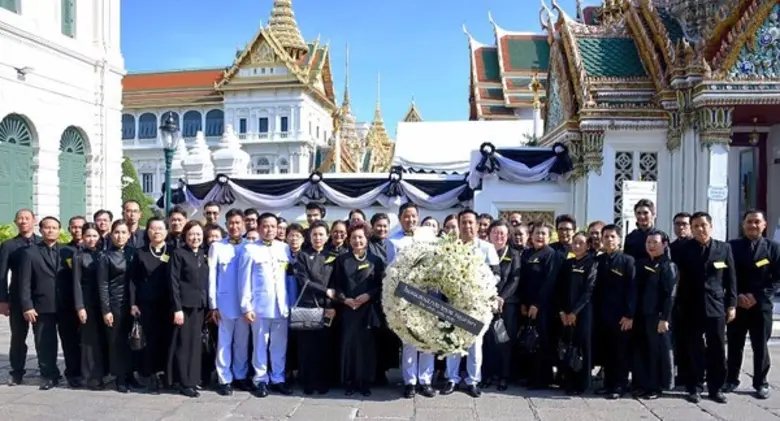 ภาพข่าว: ผู้บริหารและพนักงาน โรงแรมแอมบาสซาเดอร์ กรุงเทพฯ โดย บริษัท ชวริน จำกัด ร่วมเป็นเจ้าภาพการบำเพ็ญกุศลถวายพระบรมศพ ในหลวงรัชกาลที่ 9