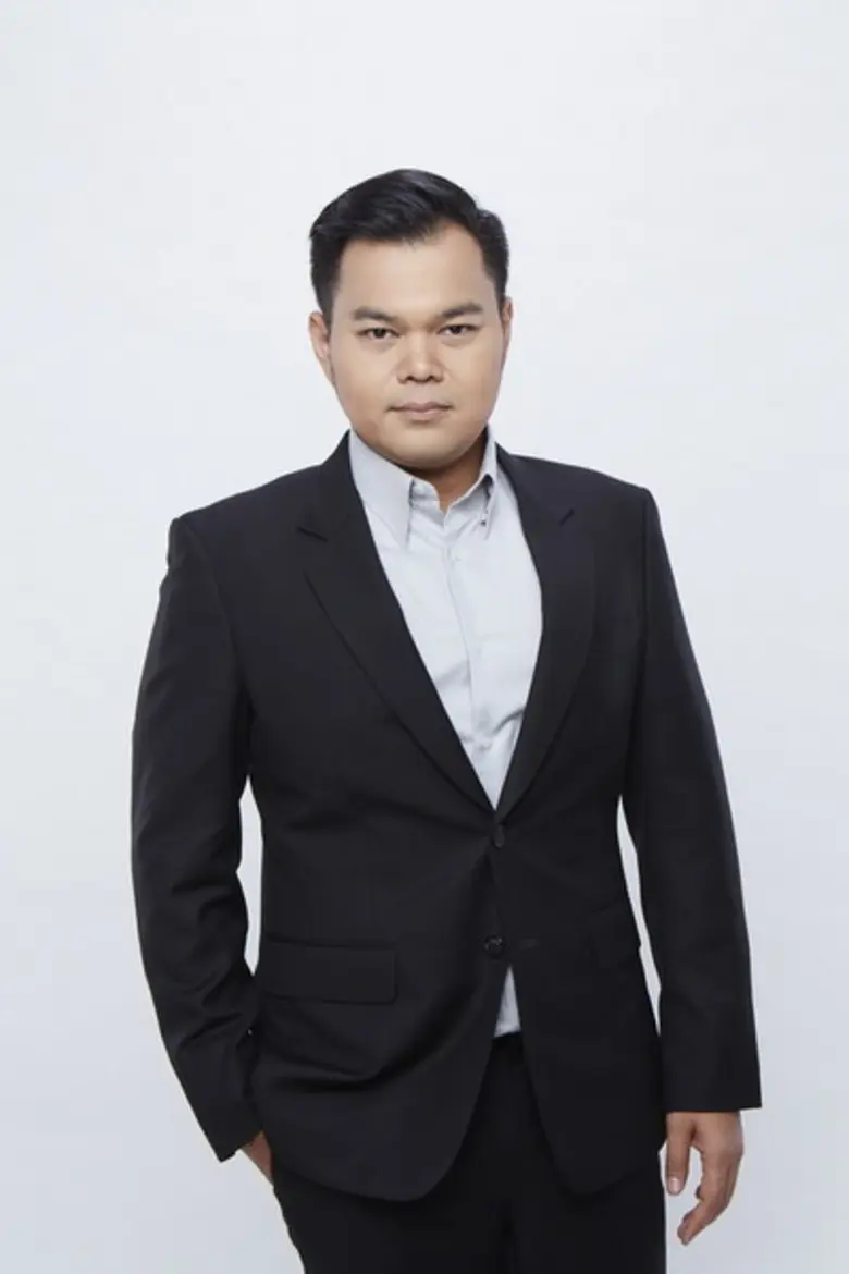 ซุบซิบ: ฟลุค-ธีรยุทธ บัญหนองสา พากย์บอลครบ 10 ปี
