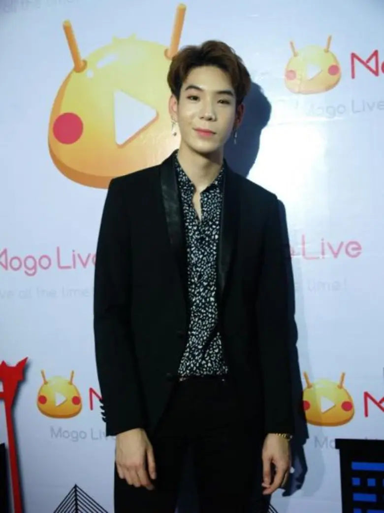มาริโอ้ – เจเจ โชว์ความเป็นรุ่นพี่ เปิดตัว “โมโก ไลฟ์” แอพลิเคชั่นที่จะทำให้ทุกคน เป็น ซูปตาร์
