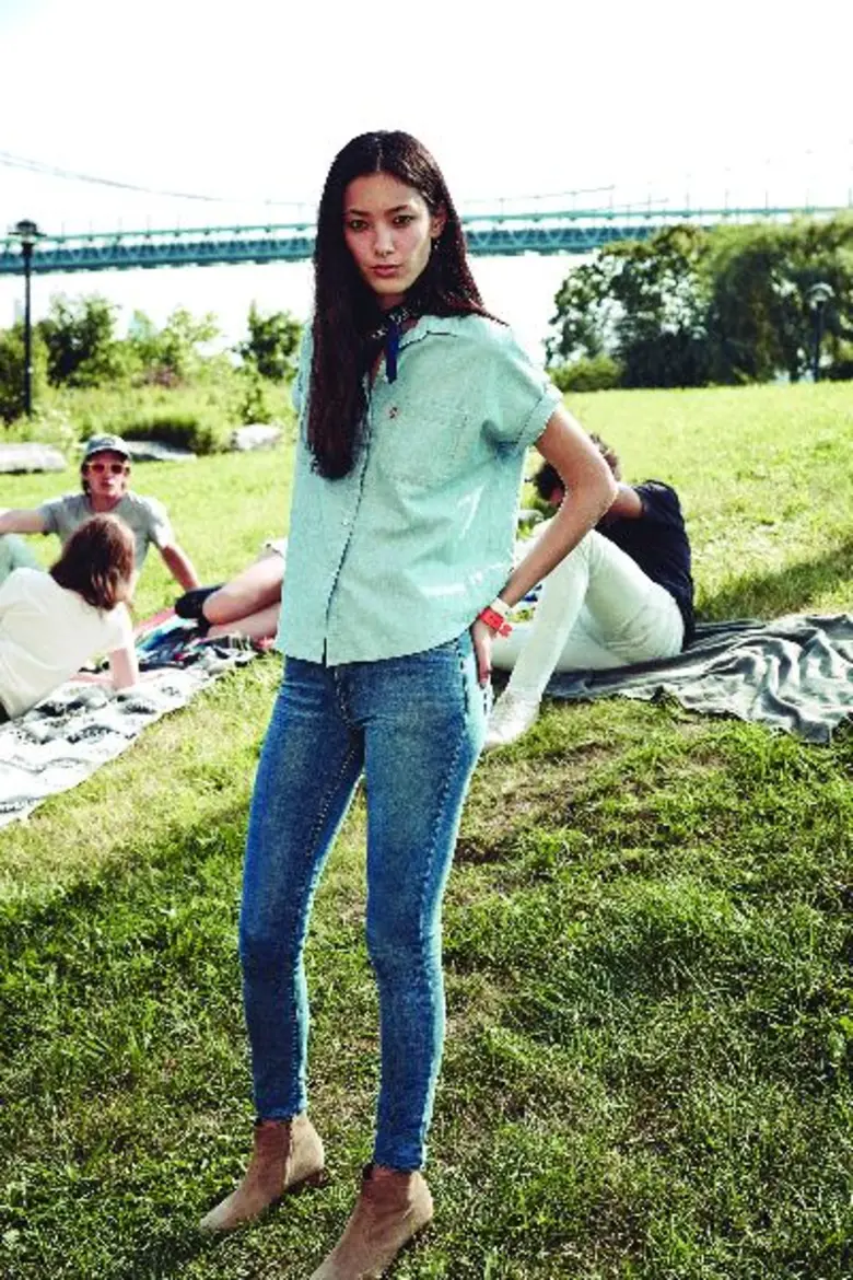 ลีวายส์ เปิดตัว “LEVI’S PERFORMANCE COOL COLLECTION” คูลลล ไปอีก!! ลีวายส์ ส่ง 'PERFORMANCE COOL COLLECTION’ ยีนส์พร้อมนวัตกรรมให้ความเย็นสบาย