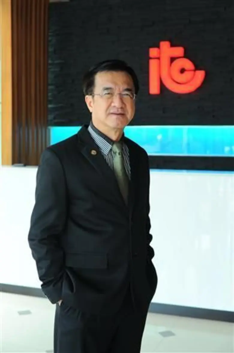 นักธุรกิจตัวอย่าง ดร.อภิชิต ล้ำเลิศพงค์พนา