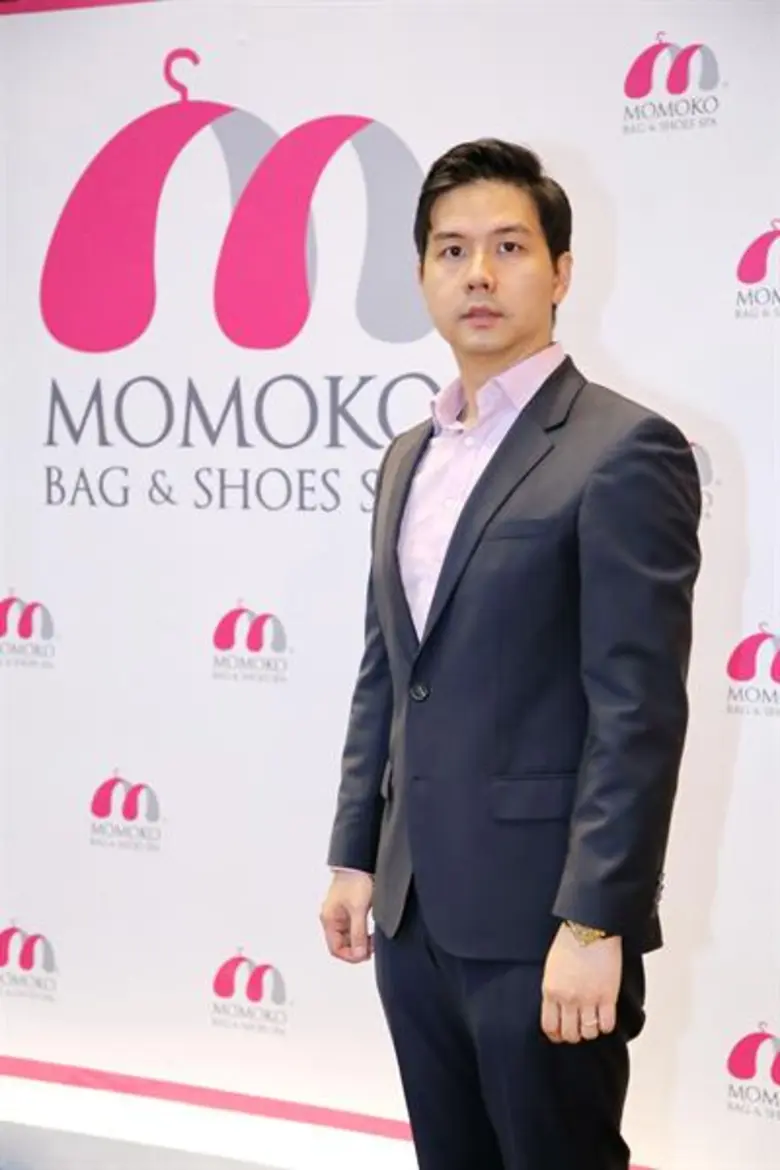 เซเลบขาช็อปตามส่องแบรนด์เนมมือ 1 มือ 2 ราคาโดน!! ในงาน “Momoko Luxury Fair and Music Festival 2018”