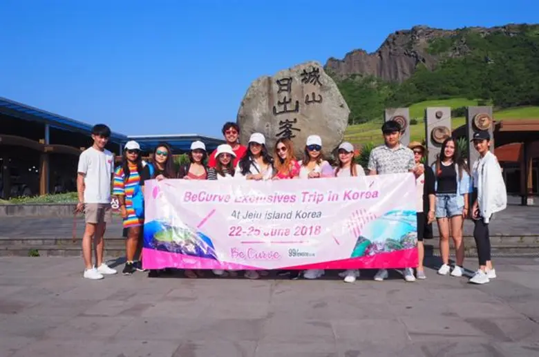 บอส “มะปราง” สายเปย์ พาเยือนเกาหลี ฟรียกทริป สนุกยกก๊วน