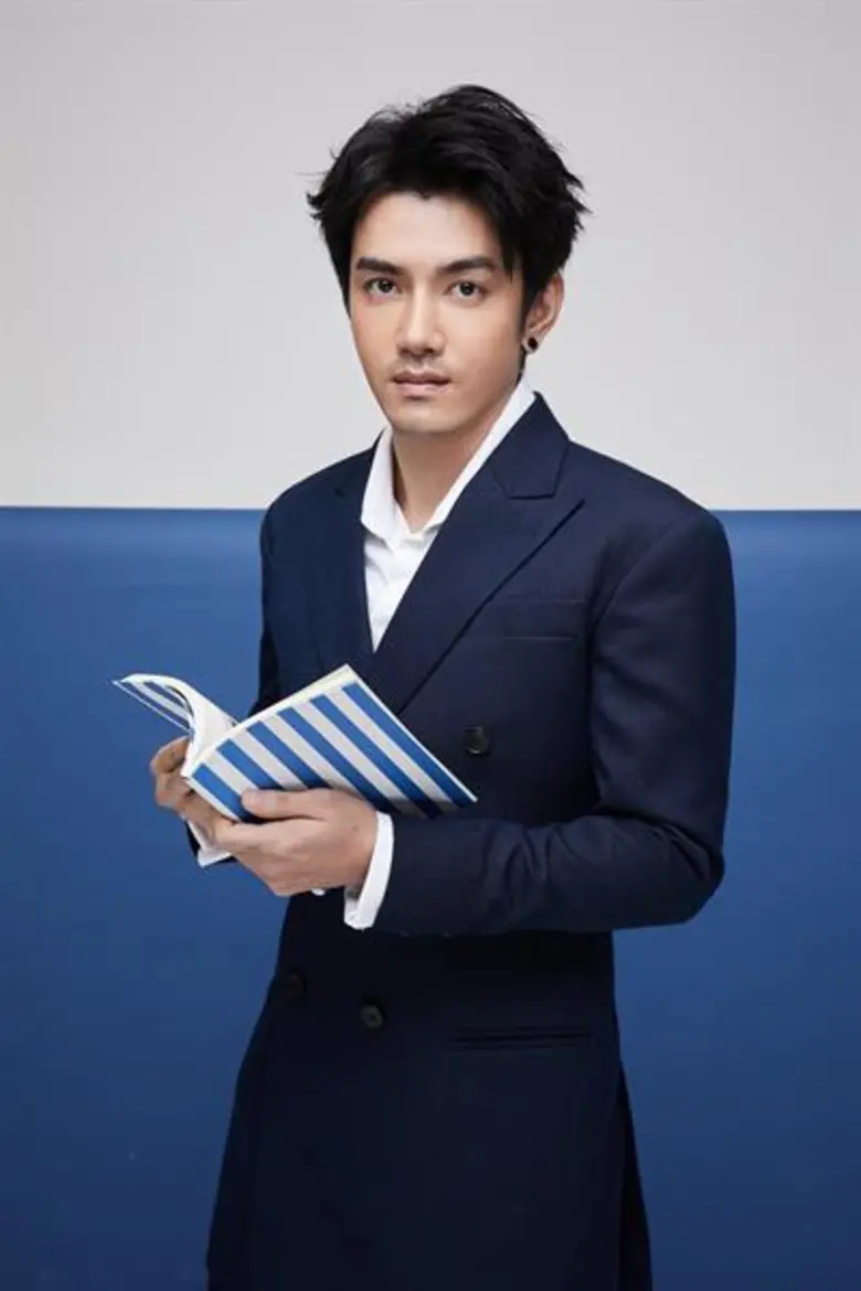 ประเดิมเทปแรก “Let me in Thailand 4 Reborn” เปรี้ยงปัง !! แปลงโฉมจาก “พ่อมด” สู่ชีวิต “เทพบุตรสุดหล่อ” !!