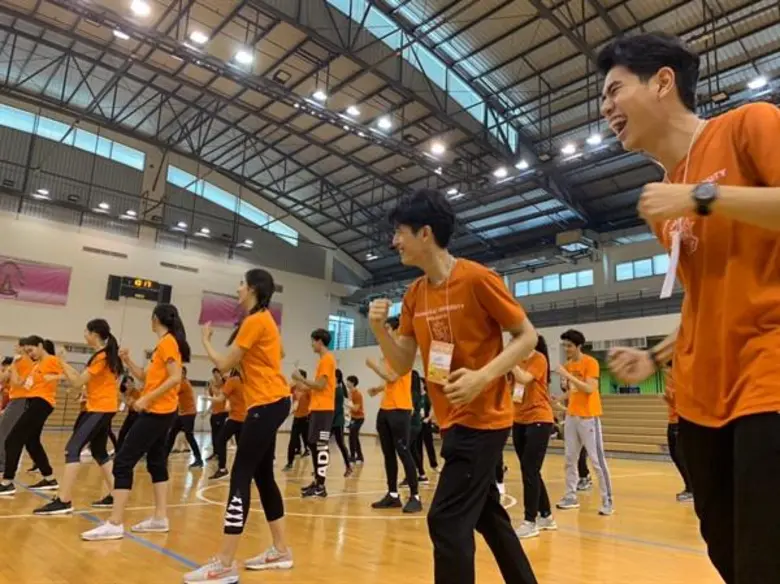 เจ็ทส์ ฟิตเนส 24 ชั่วโมง อาสาเพิ่มความฟิตแอนด์เฟิร์มให้นิสิต-นักศึกษา ในกิจกรรมอุ่นเครื่องก่อนงานฟุตบอลประเพณีธรรมศาสตร์-จุฬา ครั้งที่ 73