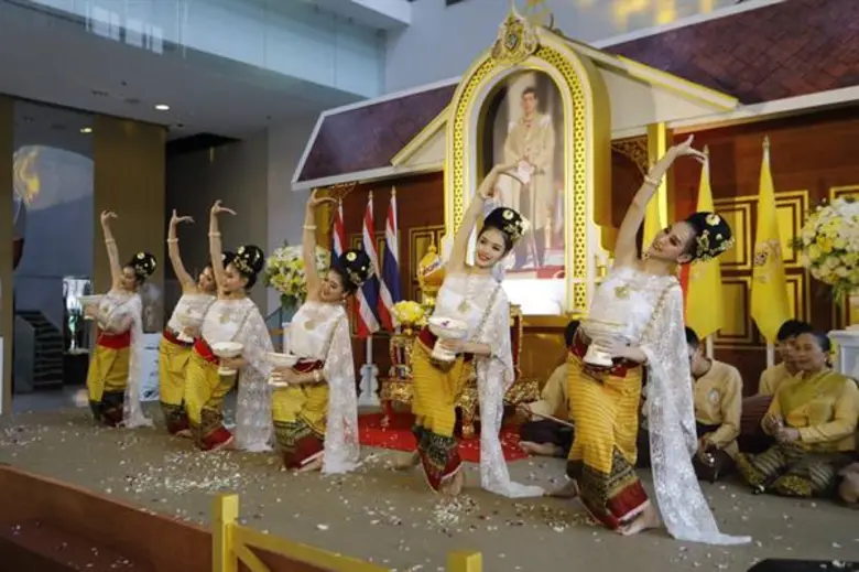 วธ.รวมใจข้าราชการ ประชาชน เครือข่ายวัฒนธรรม จัดกิจกรรมเฉลิมพระเกียรติเนื่องในโอกาสวันเฉลิมพระชนมพรรษา พระบาทสมเด็จพระปรเมนทรรามาธิบดีศรีสินทรมหาวชิราลงกรณ พระวชิรเกล้าเจ้าอยู่หัว ประจำปี พ.ศ. 2562