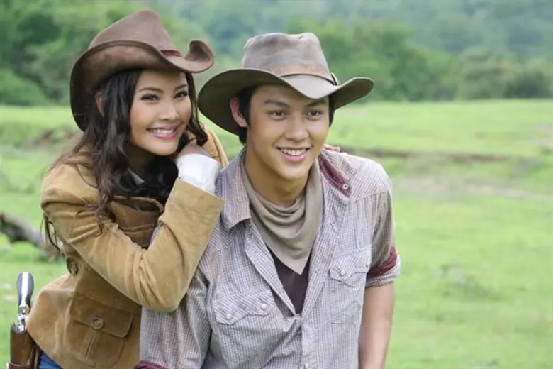 “หมาก-ญาญ่า” สลัดภาพทุ่มสุดตัวบู๊กระหน่ำเดือดหน้าจอ! กับมาดคาวบอย-คาวเกิร์ล ใน “ตะวันเดือด”