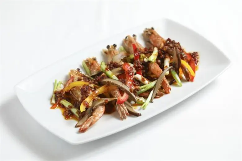 “กุ้งผัดซอสเซี่ยงไฮ้” และ “ปลิงทะเลผัดแปะก๊วยกระเพรากรอบ” สุดยอดอาหารจีนพร้อมเสิร์ฟ ตลอดเดือนตุลาคม 2562 ณ ห้องอาหารแทพเพสทรี โรงแรมคลาสสิค คามิโอ อยุธยา