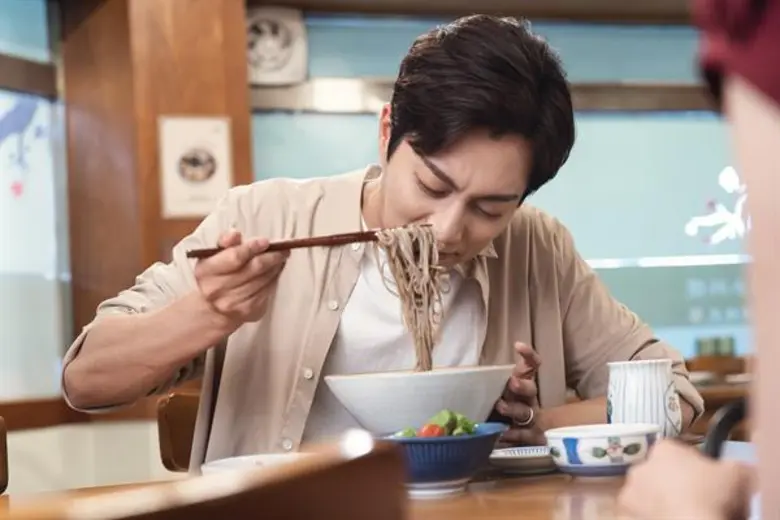 กระแสอาหารมาแรง!!! “โมโนแมกซ์” เสือปืนไว คว้าซีรีส์เกาหลี “Let’s eat วุ่นรักสาวนักกิน” สามซีซั่นฉายรวดเดียว