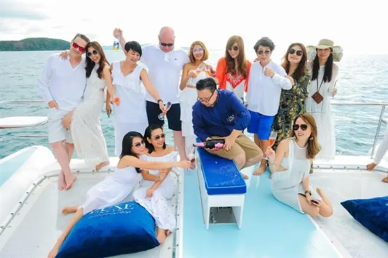 ครั้งแรกในประเทศไทย กับแบรนด์ CHOMPRUEK จัดพรีเมียมแคมเปญ สุดพิเศษ