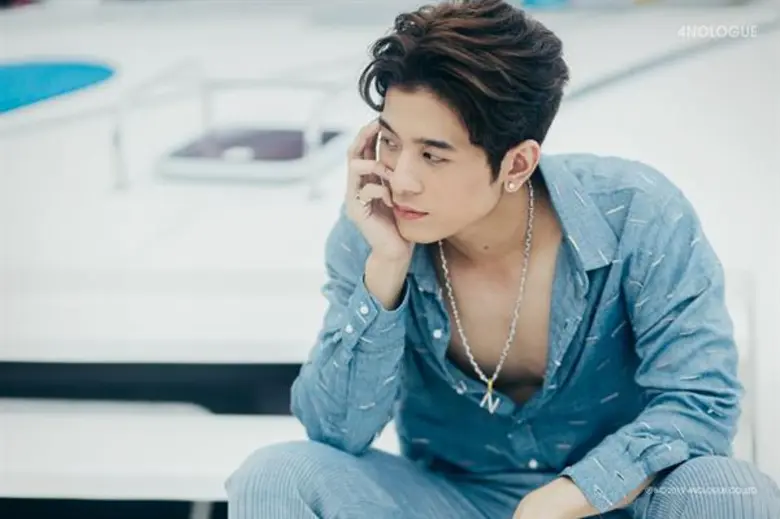 “ทรินิตี้” หล่อละมุน สวมชุดไทยดีไซเนอร์ ลุย 4 จังหวัด พรีเซ้นท์ ไฮไลท์ แหล่งท่องเที่ยวไทย ในเอ็มวี IOU