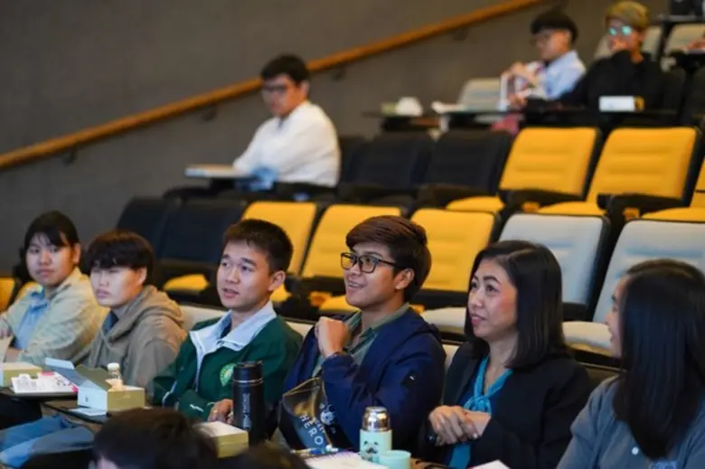 เสร็จสิ้นไปแล้วกับ กิจกรรม “Road Show กองทุนยุวสตาร์ทอัพ (Youth Startup Fund) 3 ภูมิภาค” ตลอดการจัดงานมีเหล่านิสิต นักศึกษา และผู้ประการเทคโนโลยีและนวัตกรรม หน้าใหม่ เข้าร่วมงาน รวมกว่า 600 คน