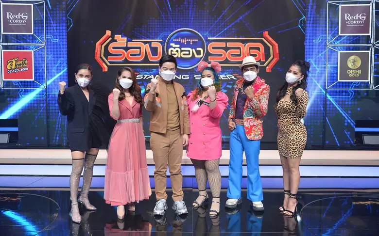 "ดวงตา คงทอง" เป็นปลื้ม! นักร้องลูกทุ่งรุ่นใหม่ โชว์ลีลาแพรวพราว บนเวที "ร้องต้องรอด" ฟาก "เน็ค นฤพล" ถึงกับเขินเสียอาการ โดนตกเข้าเต็มเปา