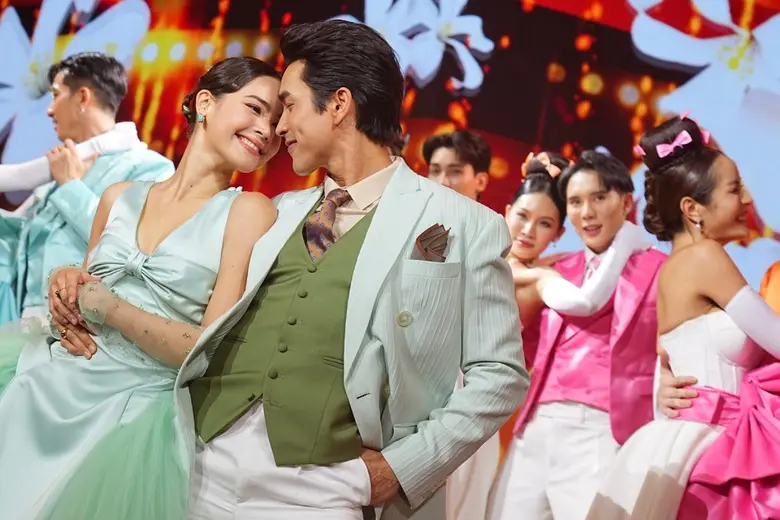 ณเดชน์ ควงคู่ ญาญ่า เปิดฟลอร์ "สวิงแดนซ์" ฉลองเปิด "เซ็นทรัล นครปฐม" สุดยิ่งใหญ่ พร้อมจัดเต็มไฮไลต์เปิด "ปฐมบทใหม่ของความสุข" สำหรับทุกคน