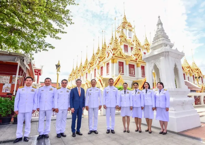 พระบาทสมเด็จพระปรเมนทรรามาธิบดีศรีสินทรมห...