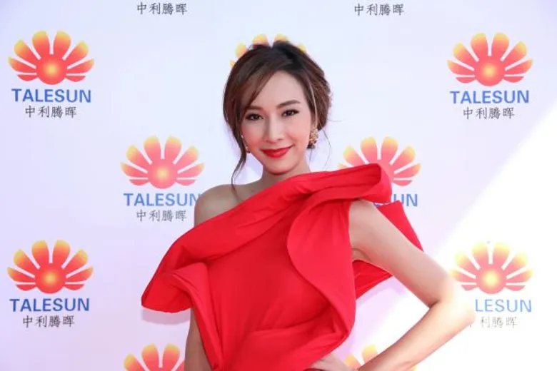 มิ้นท์ ณัฐวรา นักแสดงสาวสวยมากความสามารถร่วมเปิดตัว บริษัท โจงลี่ เทลซัน โซล่าร์ (ไทยแลนด์) จำกัด โรงงานผลิตไฟฟ้าพลังงานแสงอาทิตย์แบบเต็มรูปแบบที่ใหญ่ที่สุดในประเทศไทย