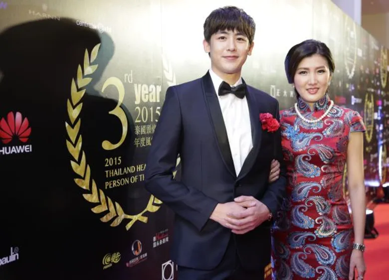 นิตยสารแอท ม่านกู่ ร่วมกับสำนักข่าวไทยแลนด์ เฮดไลน์ จัดงานมอบรางวัลอันทรงเกียรติ “Thailand Headlines Person of The Year Awards 2015” สานความสัมพันธ์ไทย-จีน