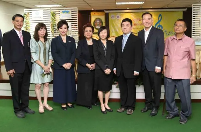 งานแถลงข่าว การจัดการแสดงคอนเสิร์ตการกุศล “ราชภัฏธนบุรี ชวนน้องพี่สนุกสนาน ชื่นฉ่ำ เล่นน้ำฟังเพลง กับคนกันเองที่สวนสยาม”