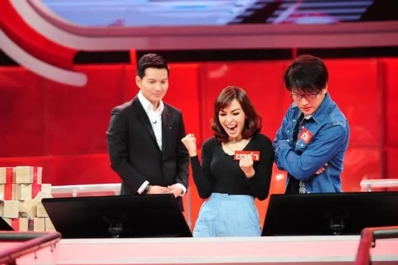 ทีวีไกด์: รายการ “The Money Drop ไทยแลนด์” เอ- วราวุธ จัดเต็มความสนุก ประมวลภาพความประทับใจ อัดแน่นคนดังส่งท้ายปี