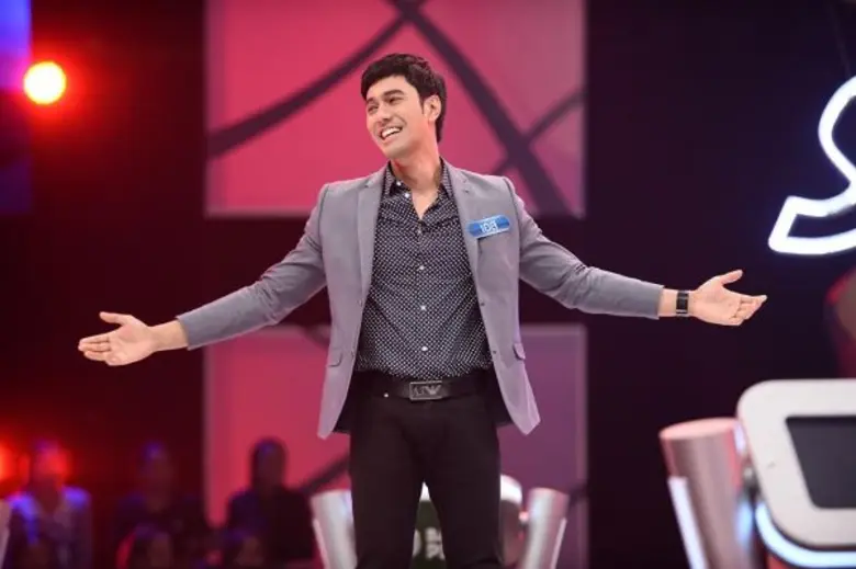 ทีวีไกด์: รายการ "ตกสิบหยิบล้าน STILL STANDING THAILAND" รวมเทปส่งความสนุก ส่งท้ายปี 2558 กับการแข่งขันควิซโชว์ บนเวทีที่สูงและเสียวที่สุด!!!