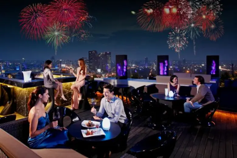 โรงแรมเซ็นทาราแกรนด์ เซ็นทรัลพลาซา ลาดพร้...