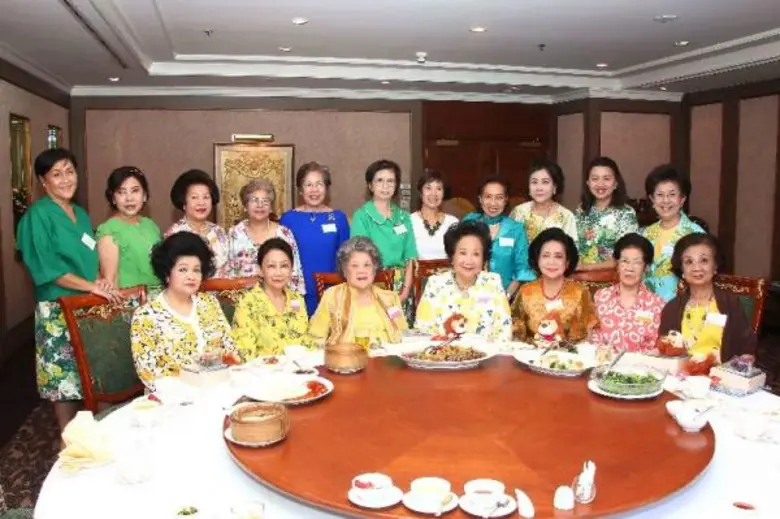 คุณหญิงตรึงใจ อิฐรัตน์ เป็นประธานจัดงานเล...
