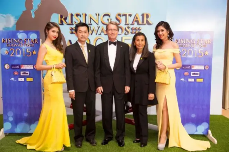 คุณสุรศักดิ์ ส่งเสริมวาสนา ผู้ช่วยผู้อำนว...