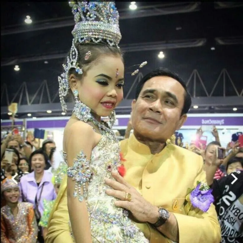 แอนมิตรชัย สุดดีใจ ปลื้ม นำทีมลิเกเด็ก “ศิษย์มิตรชัย” โชว์นายก