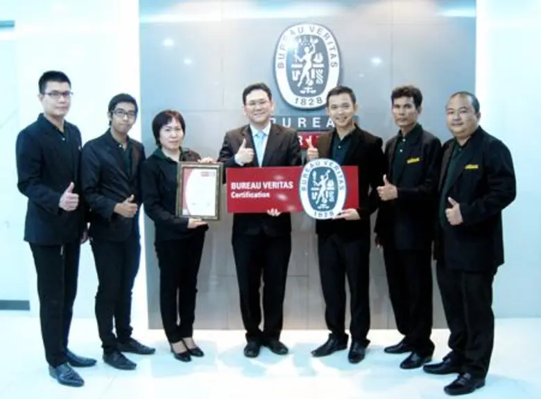 คุณสุเมธ หุตินทรวงศ์ ผู้จัดการฝ่ายการพาณิ...