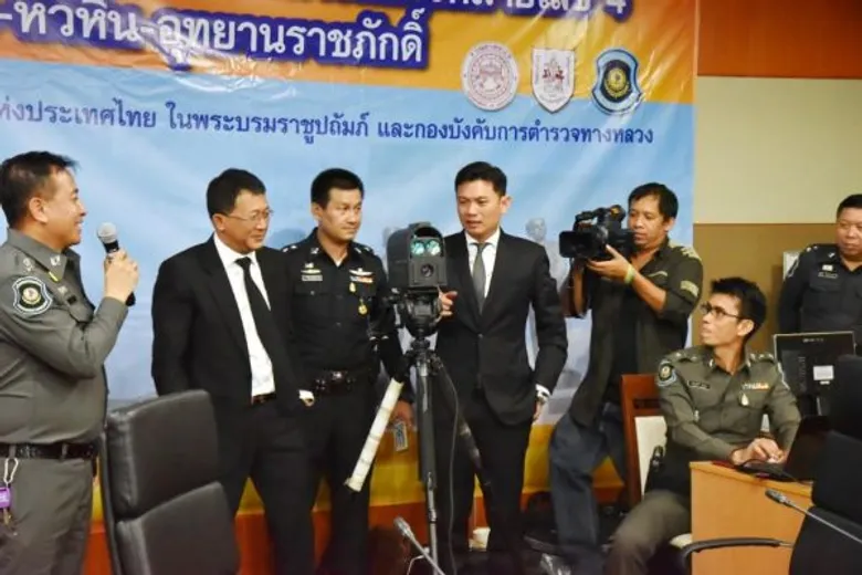 กรมทางหลวง ร่วมกับ วสท. เดินหน้าโครงการนำร่องยกระดับความปลอดภัยของถนนทางหลวงหมายเลข 4 (วังมะนาว-หัวหิน-อุทยานราชภักดิ์) ช่วงปีใหม่ พร้อมนำผลไปพัฒนาทั้งประเทศ เตรียมพร้อมสู่ฮับคมนาคมและโลจิสติกส์แห่งอาเซียน