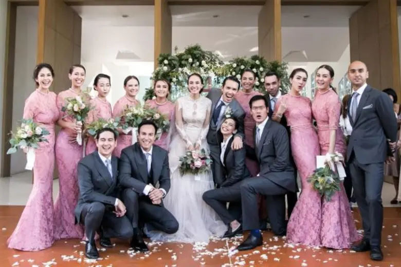 “เจนสุดา ปานโต & พอล สิริสันต์” ควงคู่เข้าโบสถ์สุดซึ้ง ปิดท้ายปาร์ตี้ฉลองมงคลสมรสท่ามกลางบรรยากาศสวนแห่งรัก...