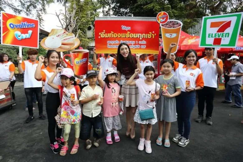 มิว นิษฐา ร้องเพลงสุดคึกคัก สร้างสีสันงานวันเด็กโอวัลติน!!! ร่วมกับเซเว่น อีเลฟเว่น ในโครงการ“อิ่มท้องพร้อมทุกเช้า”