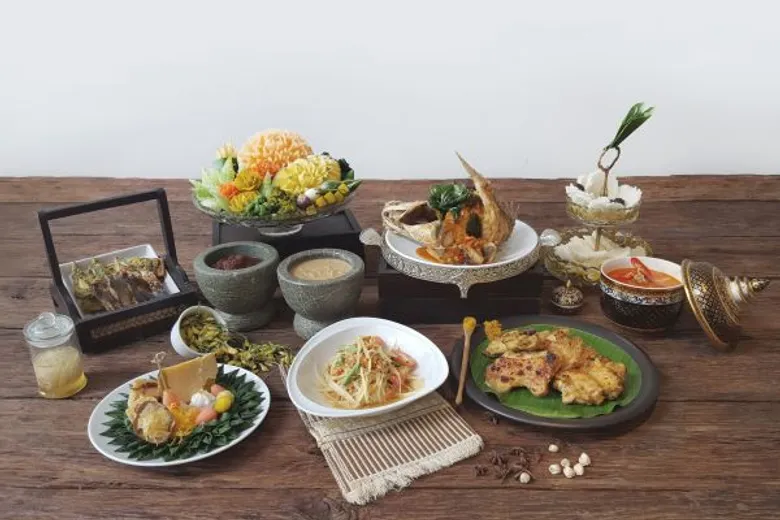 โปรโมชั่น มา ๓ จ่าย ๒ ฉลองเปิด “บุฟเฟ่ต์สาวสยาม” หลากหลายสำรับไทยตำรับโบราณ ณ โรงแรมหัวช้าง เฮอริเทจ กรุงเทพฯ