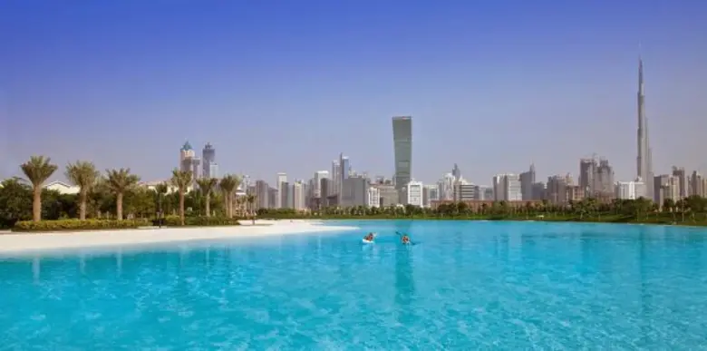คริสตัล ลากูนส์ (Crystal Lagoons) บริษัทน...