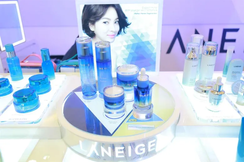 “LANEIGE” จัดอีเวนท์ใหญ่รับต้นปี “หยก ธัญยกันต์” นำทัพเซเลปตบเท้าร่วมยินดี