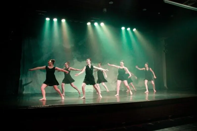 SSRU : สาขาวิชาศิลปะการละคร’สวนสุนันทา จับมือ Kent State University จัดกิจกรรม East Meet West : Stage Performance in Thailand