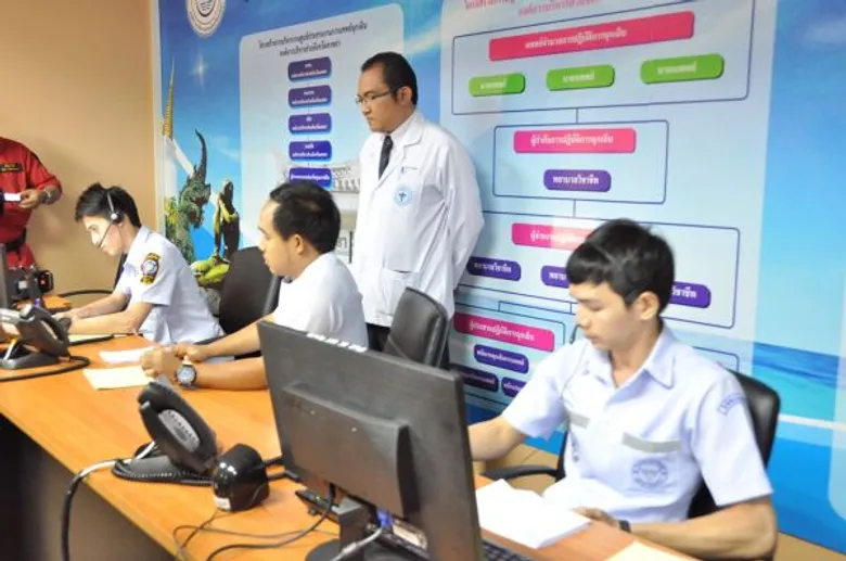 สพฉ.จับมือ อบจ.สงขลา ผนึกภาคืเครือข่ายพัฒนาระบบการแพทย์ฉุกเฉินในพื้นที่ พร้อมบูรณาการศูนย์รับแจ้งเหตุและสั่งการจังหวัดสงขลา 1669 ศูนย์ควบคุมโทรทัศน์วงจรปิด ศูนย์รับแจ้งเหตุฉุกเฉิน 191 ตำรวจภูธรสงขลา ไว้ในที่ที่เดียว เผยติดตั้ง CCTV ทั่วเมืองเพื่อเน้นการ