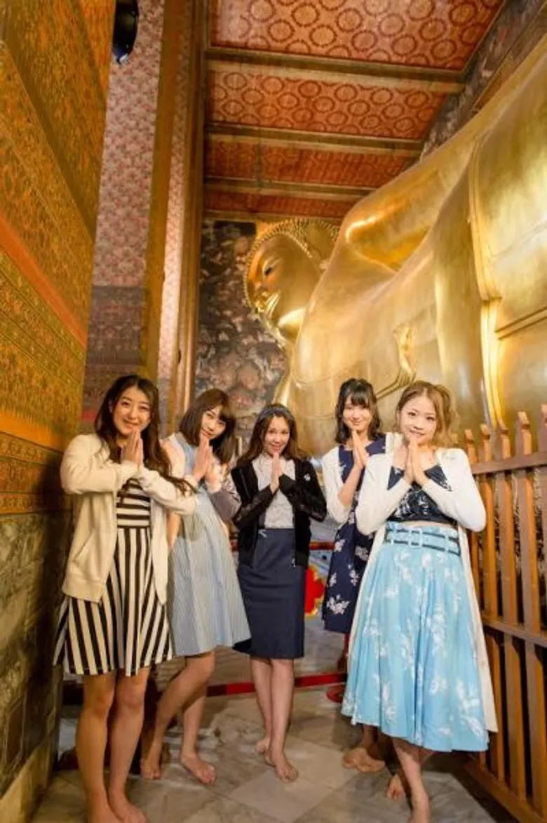 5 สาว AKB48 ปลื้มเมืองไทย!!! สุดฟิน!!! เรียนทำ “อาหารไทย” และกราบพระนอนวัดโพธิ์