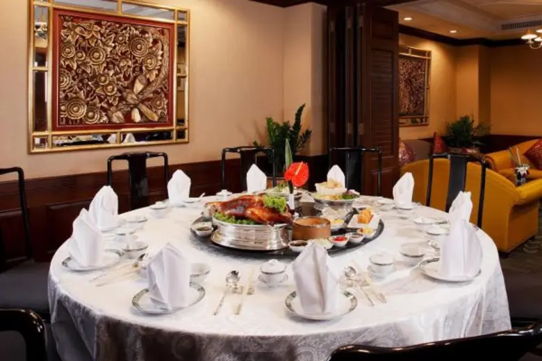 ห้องอาหารจีนไดนาสตี้ โรงแรมเซ็นทาราแกรนด์ เซ็นทรัลพ...