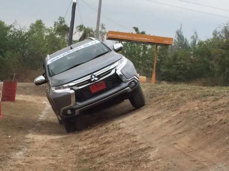 Mitsubishi Motors supported the All-new Pajero Sport and 4 wheel drive skill training to the Police Officers in Royal Thai Police department