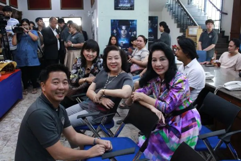ภาพข่าว: ไฟว์สตาร์ ทำบุญประจำปี