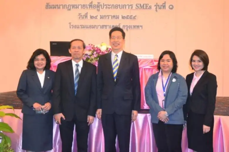 คุณอำนาจ เบ็ญจโศภิษฐ์ ผู้อำนวยการอาวุโส ฝ...