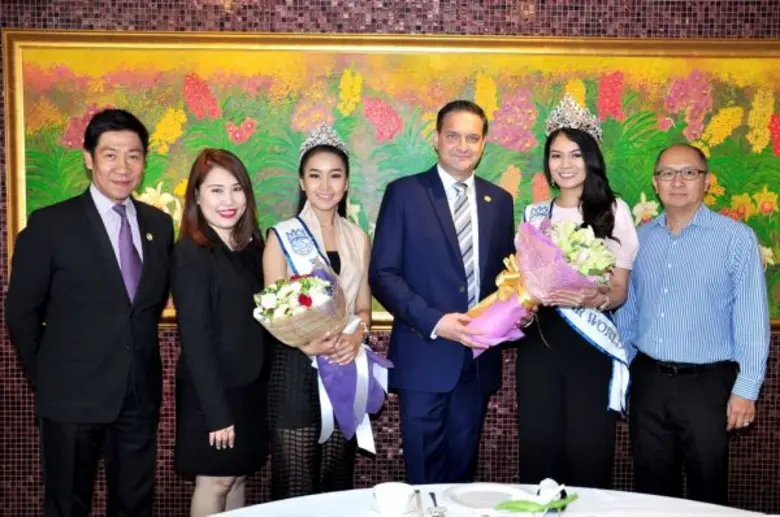 มร. มาริโอ เบเยอร์ ผู้จัดการทั่วไป โรงแรม...