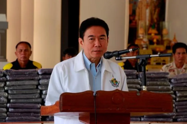 อภ.มอบผ้าห่ม/เวชภัณฑ์ 1,000 ชุด ช่วยผู้ประสบภัยหนาว/แล้ง 2 อำเภอ
