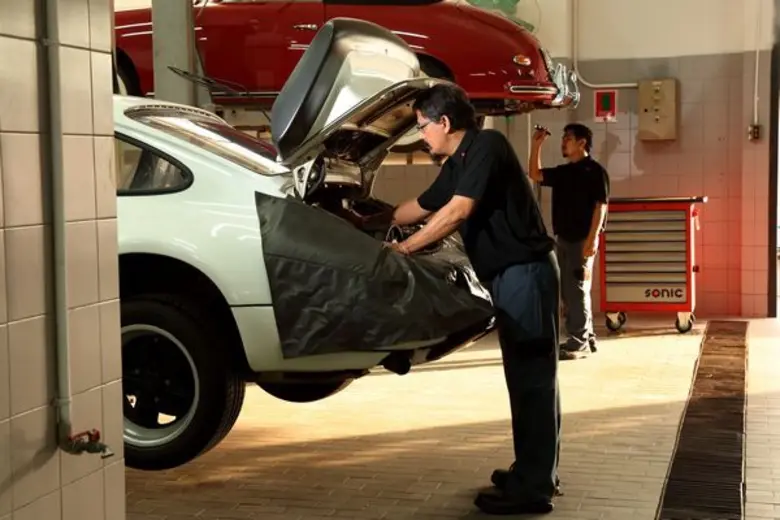 AAS Auto Service Received Porsche Service...