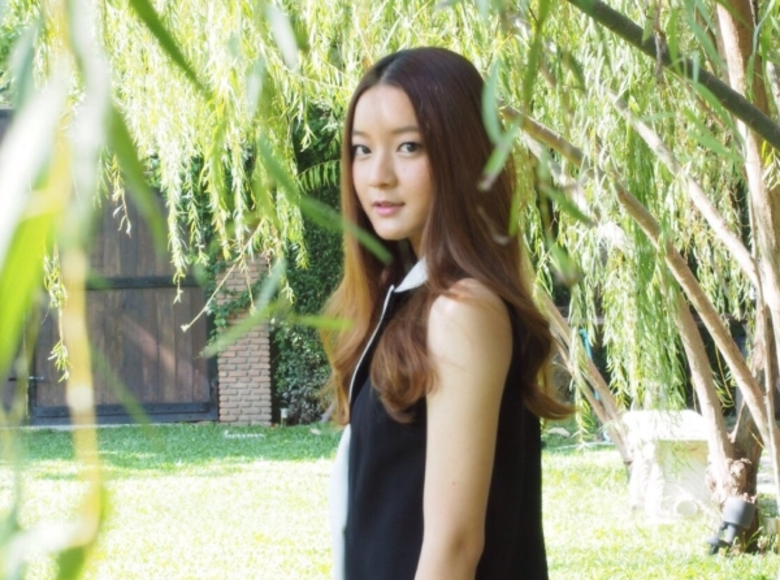 เป็นทั้งศิลปิน นักแสดงหน้าใหม่ที่น่าจับตา...