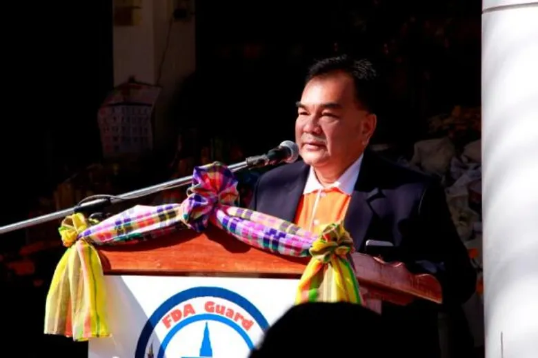 สสจ.นครพนม เปิดตัวทีม อย.ระวังภัย เคลื่อนที่เร็ว “คุ้มครองผู้บริโภคเชิงรุก”