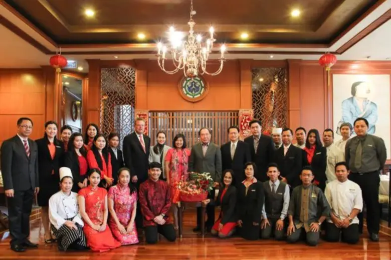 โทมัส รอยพ์เก้ ผู้จัดการทั่วไป โรงแรมสวิส...